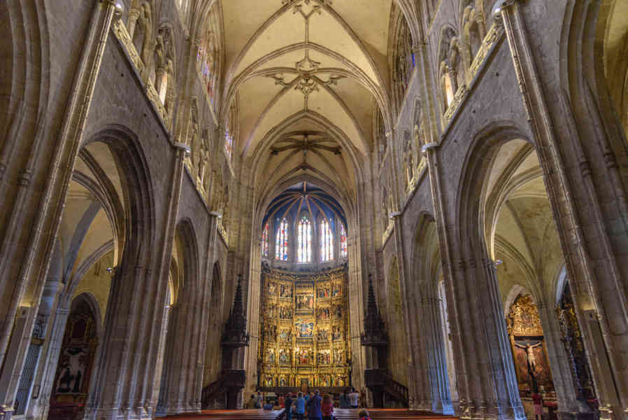 Oviedo 012 - santa iglesia catedral metropolitana el Salvador de Oviedo.jpg